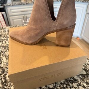Steve Madden Women's Tan Ankle Boots